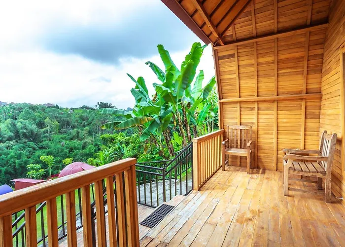 Gajah Mas Hotel 3*